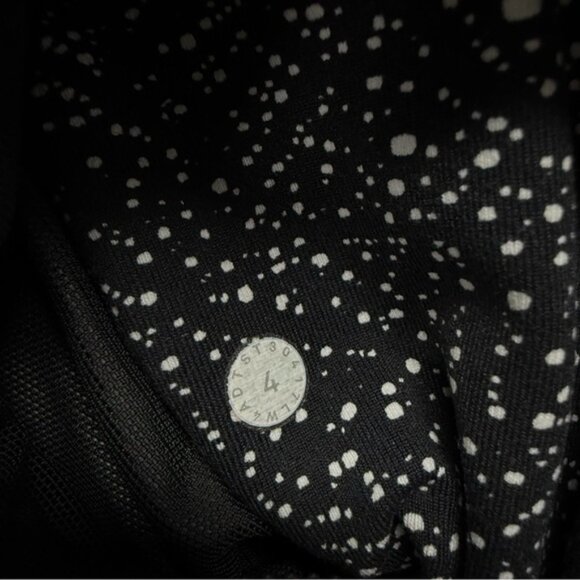 Lululemon Define JacketNight View White Black Size 4 - Picture 8 of 8